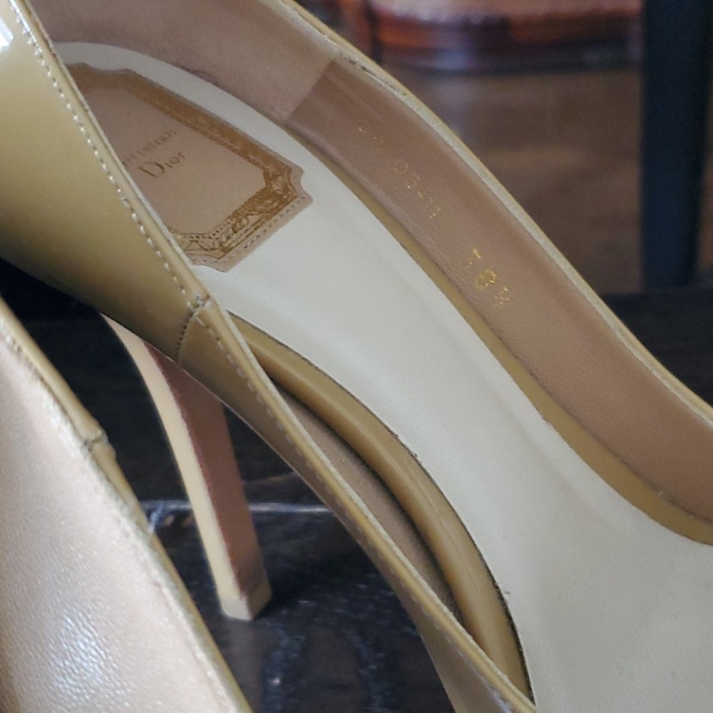 Dior pumps 38.5( US 🇺🇸 size 8) - Picture 2 of 7